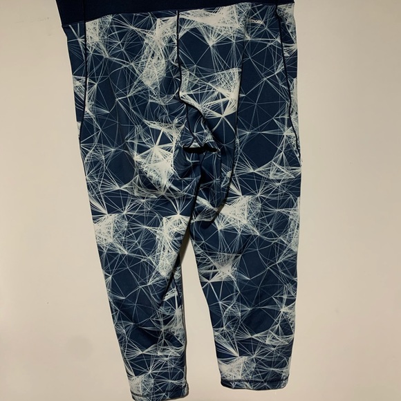 patterned adidas leggings - Picture 2 of 3